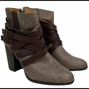 Sofft cute booties - size 9 - like new!!